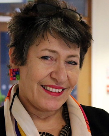 Dr Ros Taylor