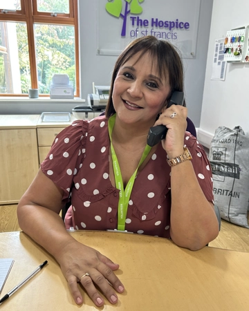 Ali, Volunteer Receptionist Res